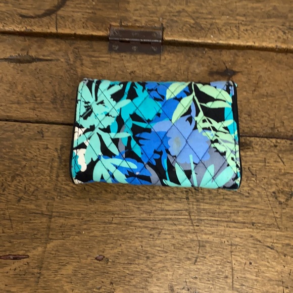 Vera Bradley large wallet 6.5” x 5” - Picture 2 of 4